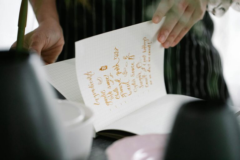 How to Create a Simple Weekly Meal Plan for Stress-Free Cooking